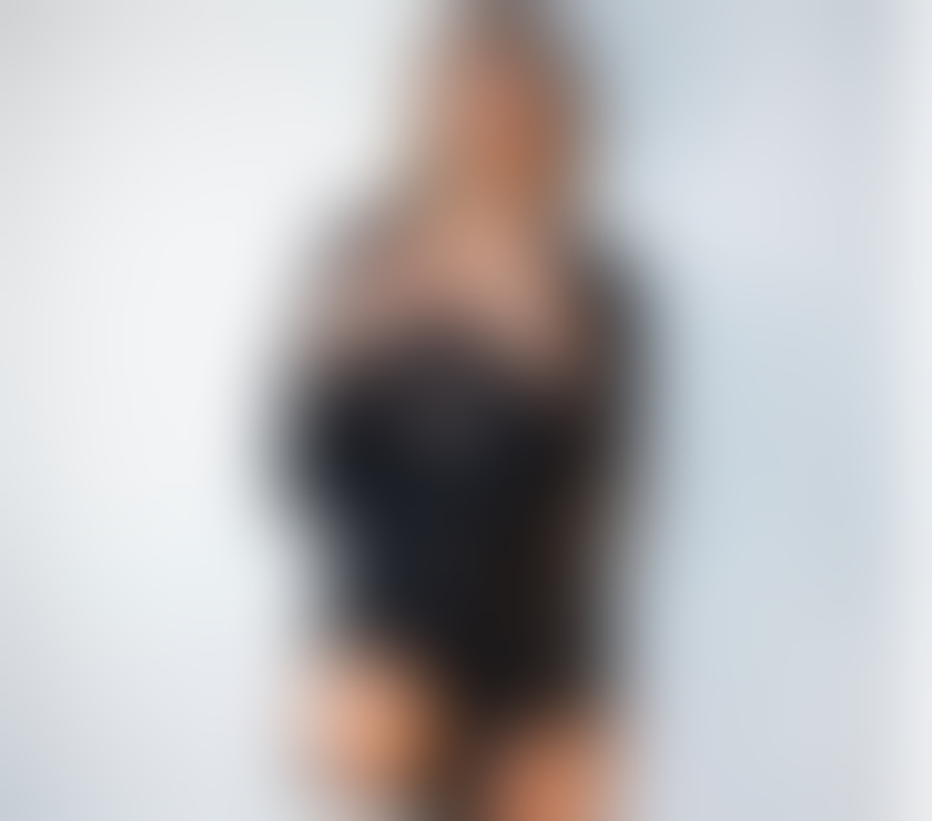 Escorts Surrey Reigate and Banstead - Photos for ☎️out call only ☎️new in town🆕 24 hr party